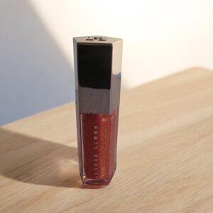 Fenty - Gloss Bomb Universal Lip Luminizer in Fenty Glow Fantasy, NWB